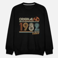 RUSS Geschaft 46 '1982 Vintage Jahrgang Geburtstag Retro Geschenk' Männer Premium Pullover | Spreadshirt